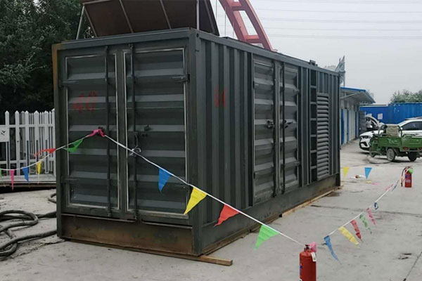 田东发电机租赁空气滤清器多久更换一次?